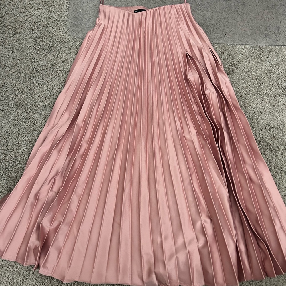 Zara Pink Pleated Maxi Skirt